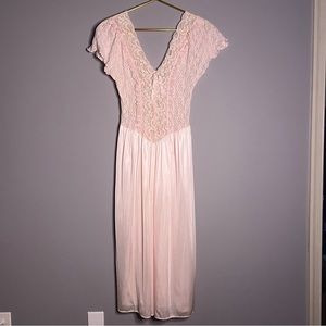 Vintage 1990s Cinema Etoile Pink Lace‎ Satin Nightgown